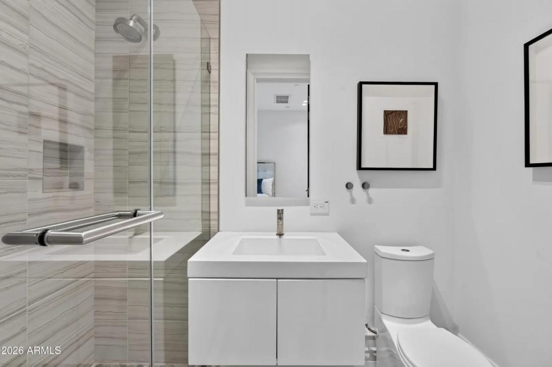 Real Estate Picture 70