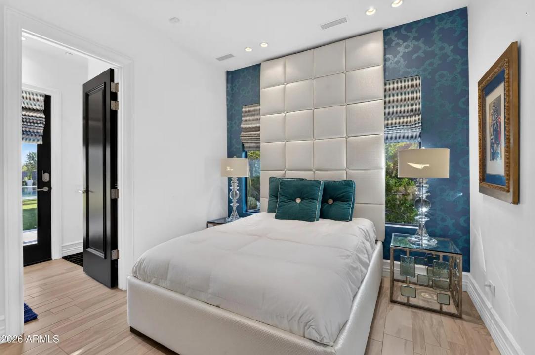 Real Estate Picture 84