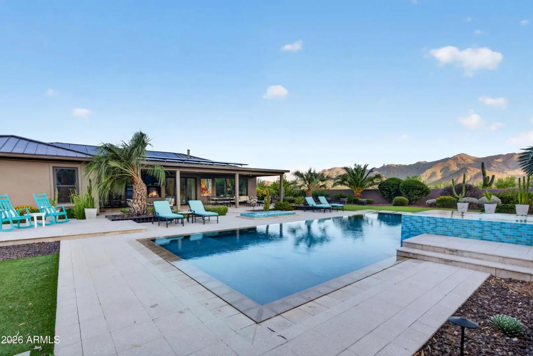 Real Estate Picture 98