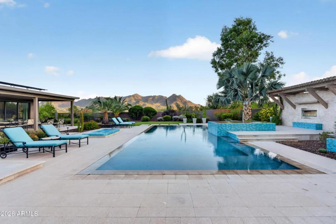 Real Estate Picture 104