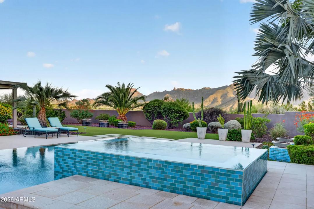 Real Estate Picture 106