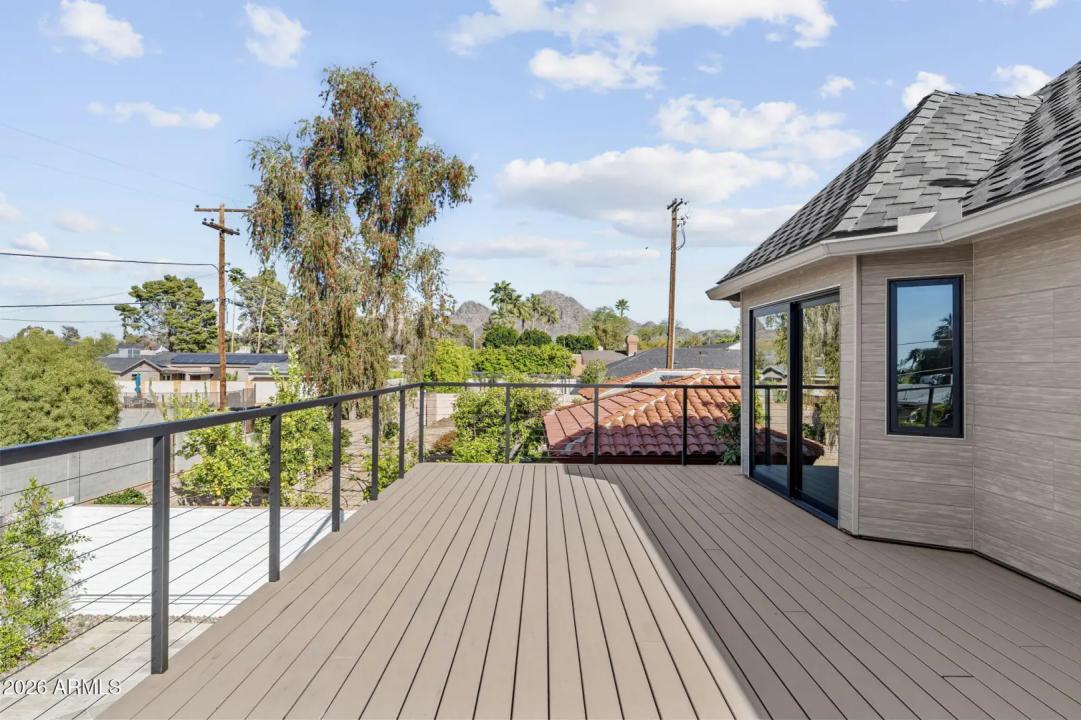 Real Estate Picture 26