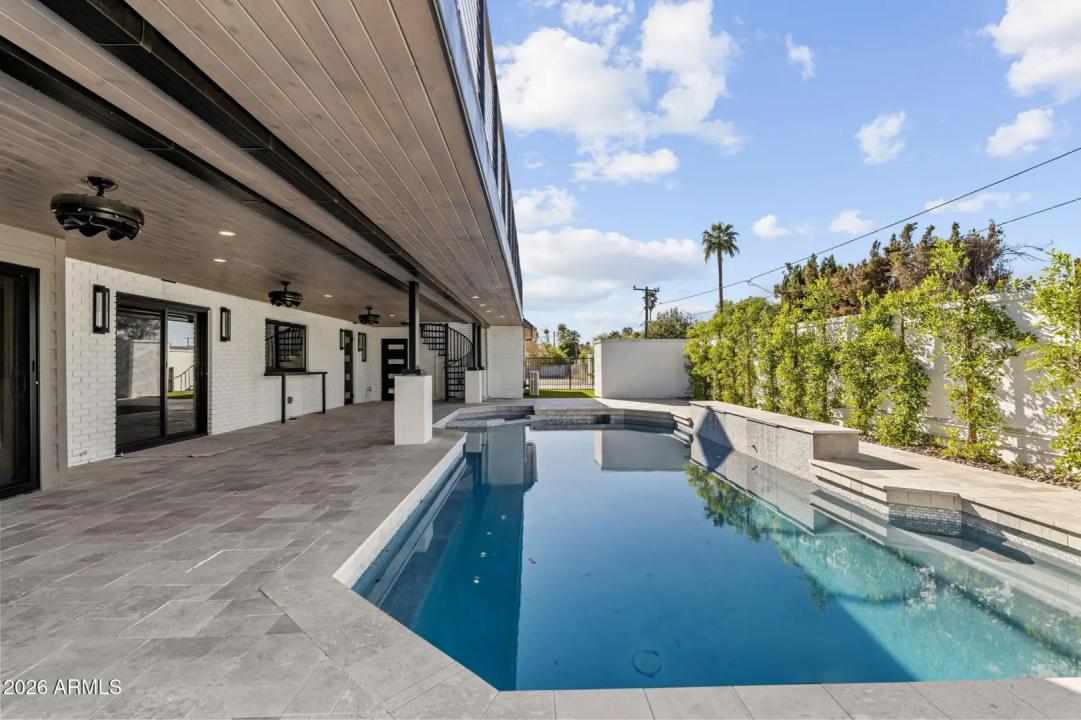 Real Estate Picture 44