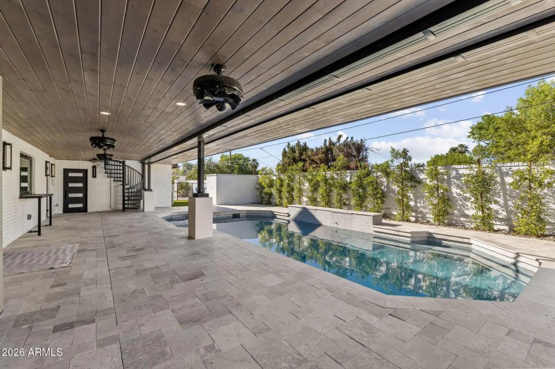 Real Estate Picture 45