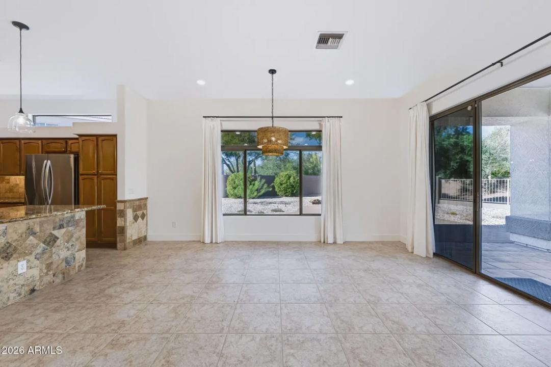 Real Estate Picture 20