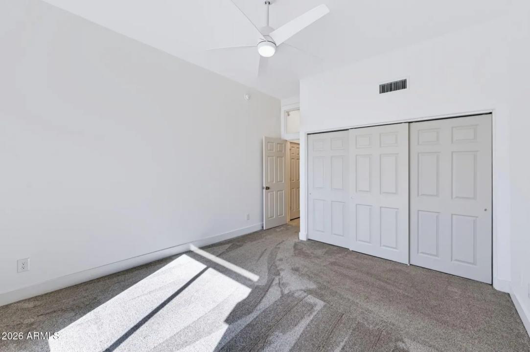 Real Estate Picture 30
