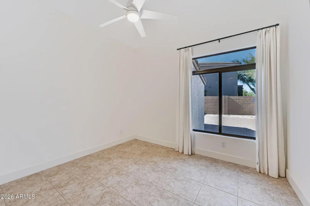 Real Estate Picture 34