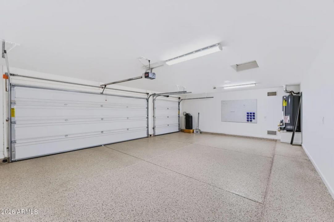Real Estate Picture 9