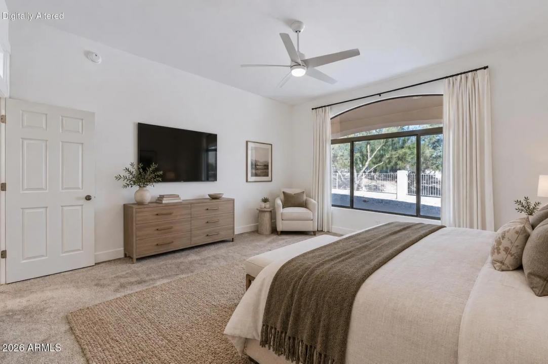 Real Estate Picture 6