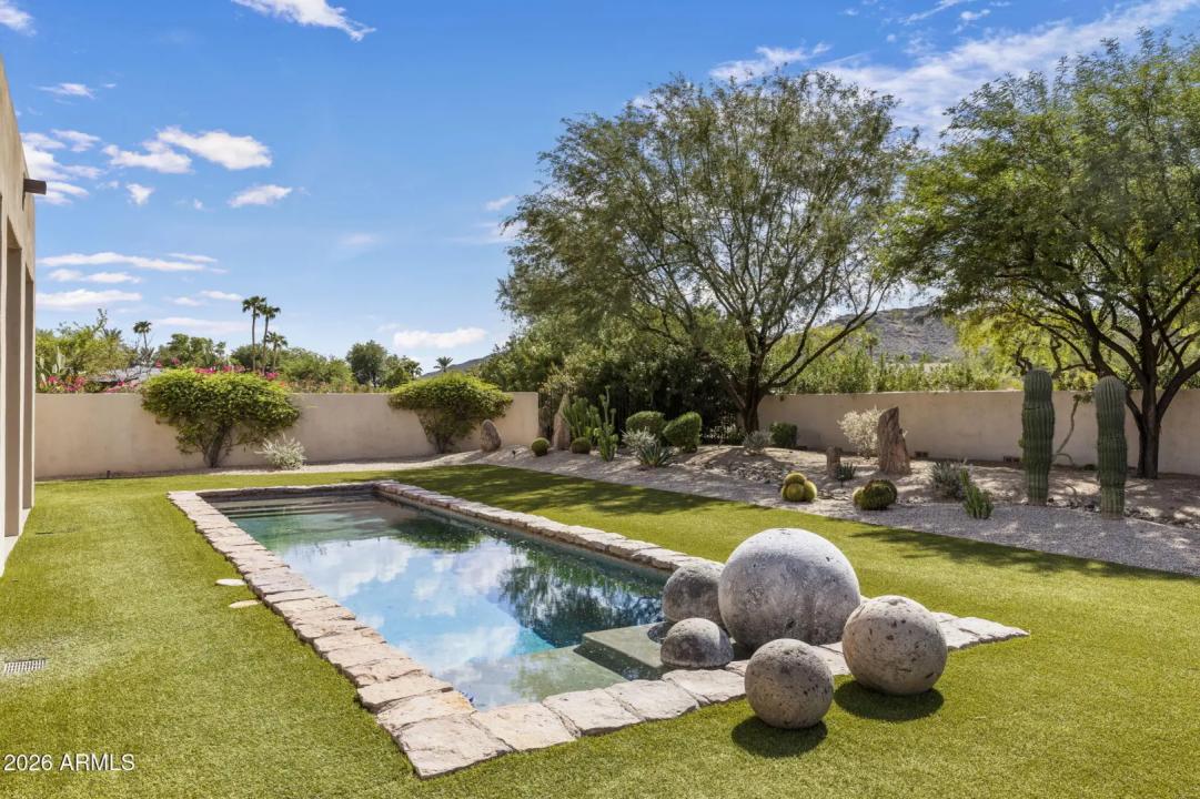 Real Estate Picture 1