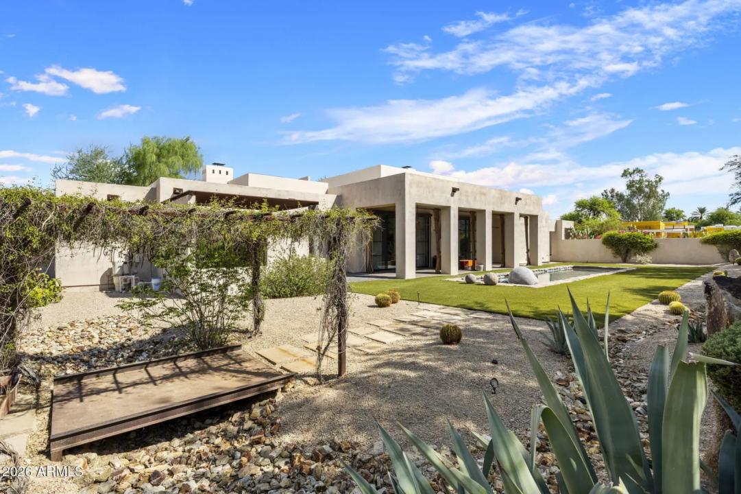 Real Estate Picture 22