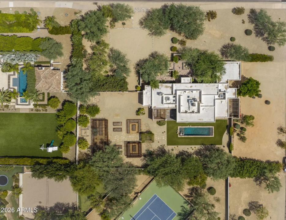 Real Estate Picture 15