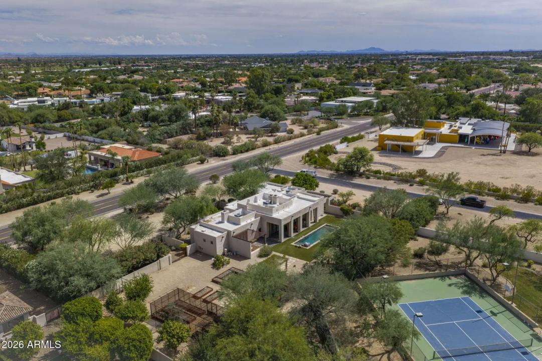 Real Estate Picture 20