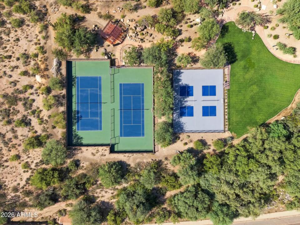 Real Estate Picture 38
