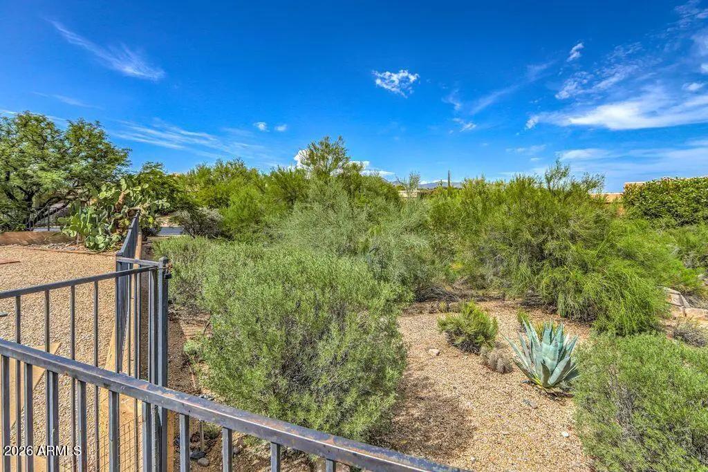 Real Estate Picture 29