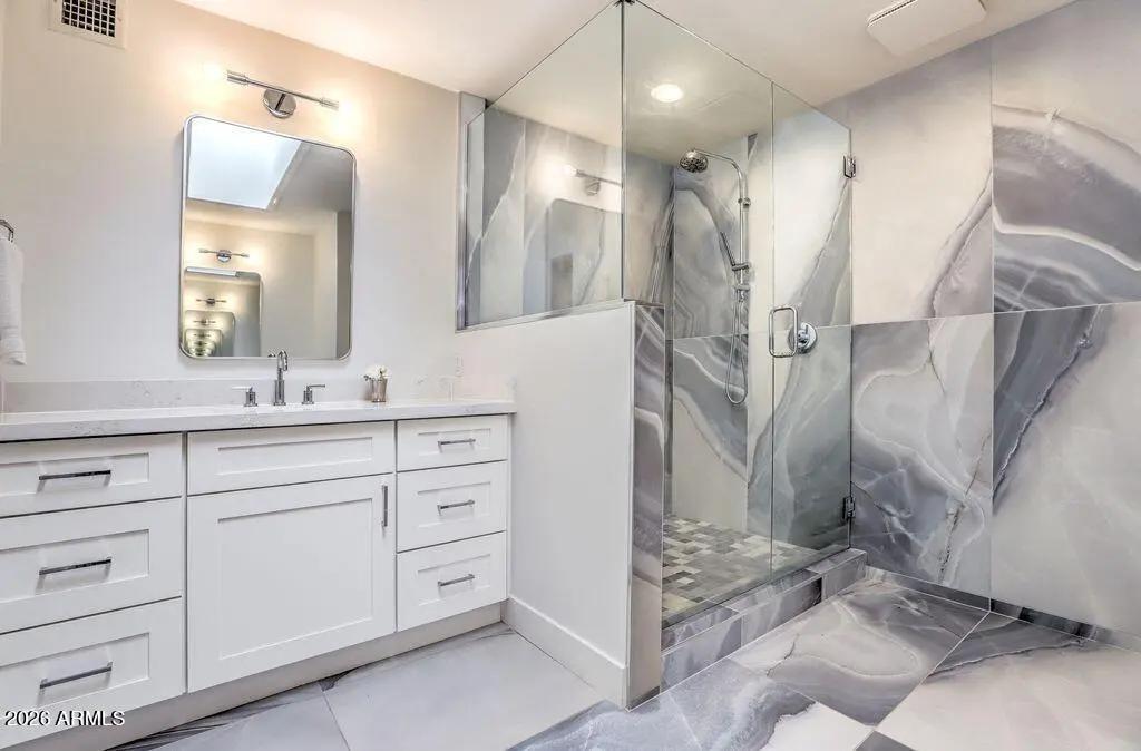 Real Estate Picture 18