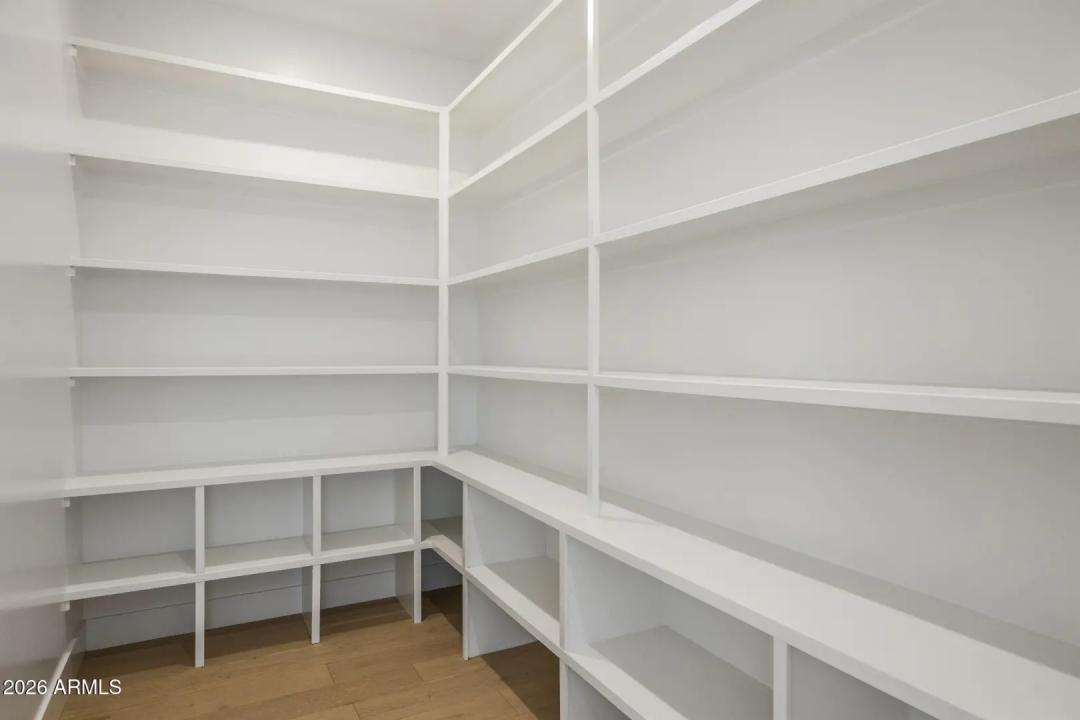 Real Estate Picture 25