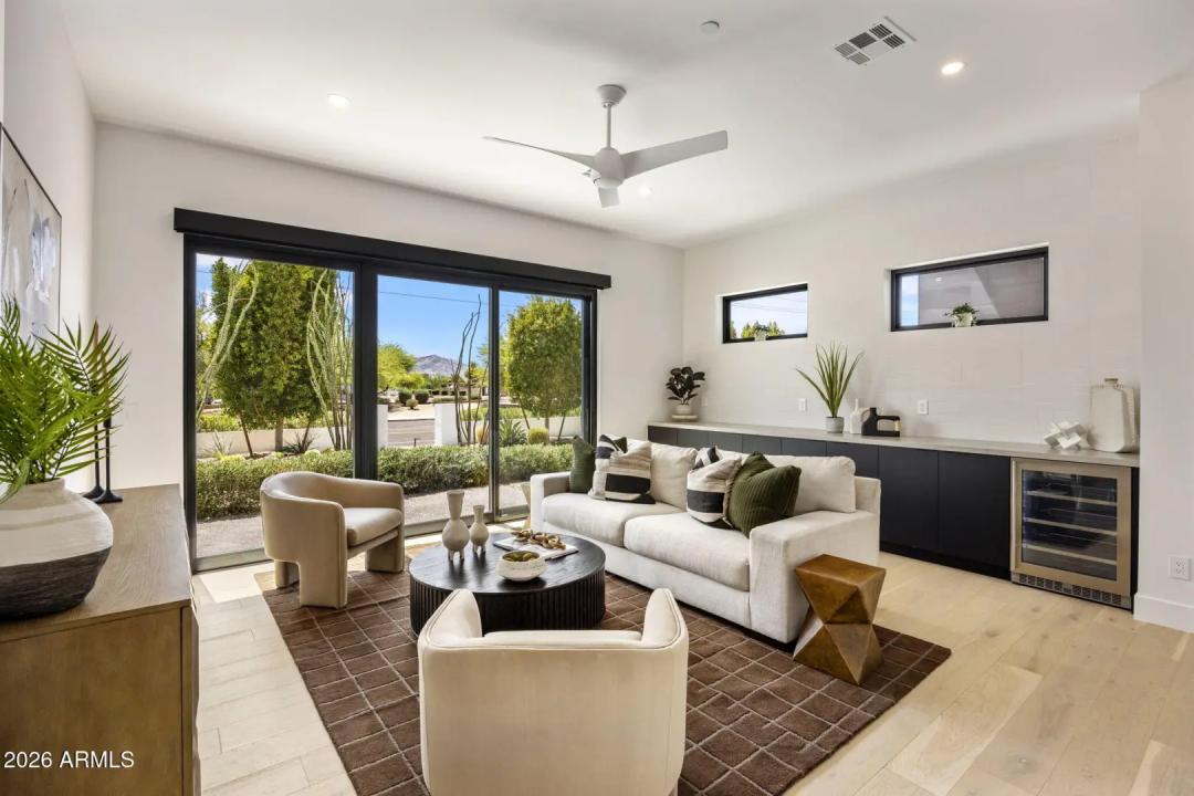 Real Estate Picture 26