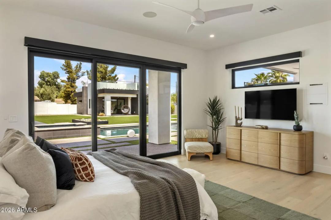 Real Estate Picture 28