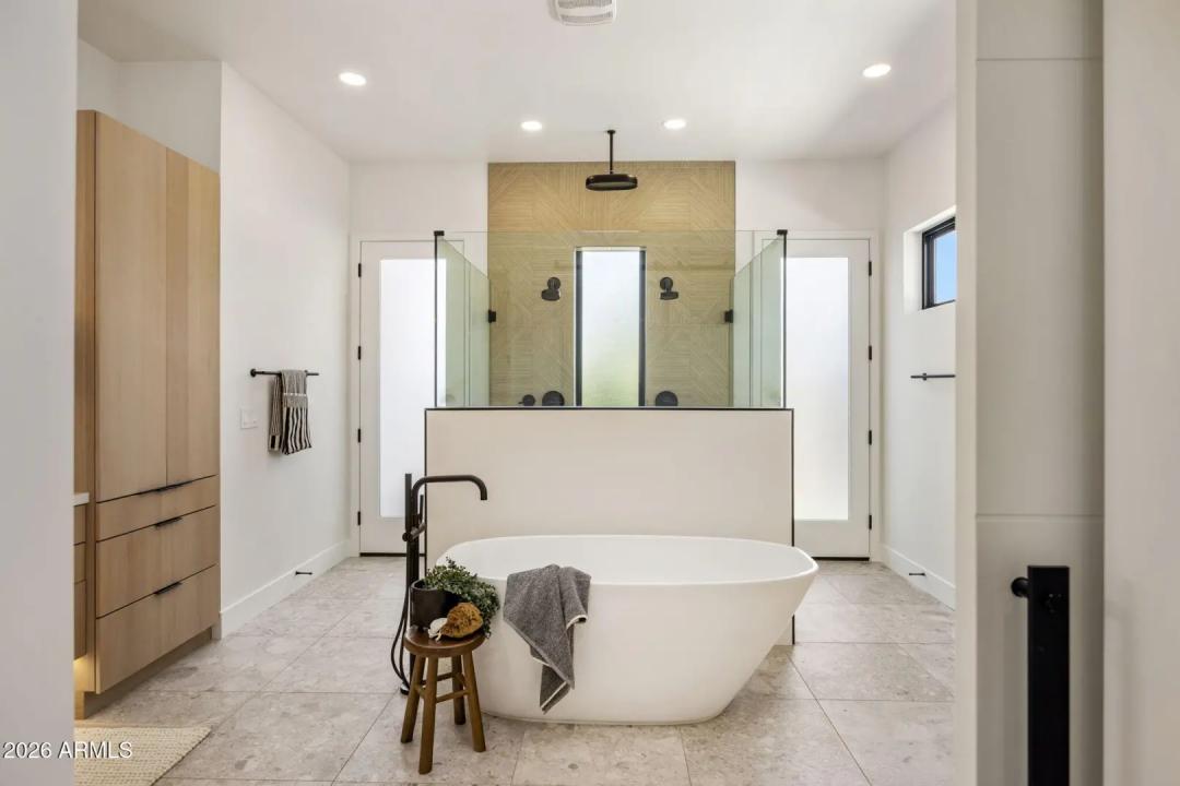 Real Estate Picture 31