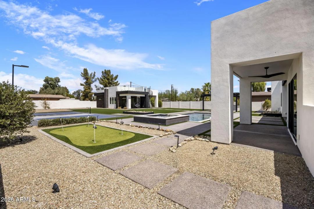 Real Estate Picture 44