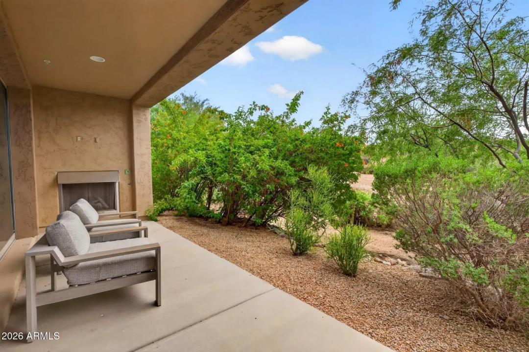 Real Estate Picture 24
