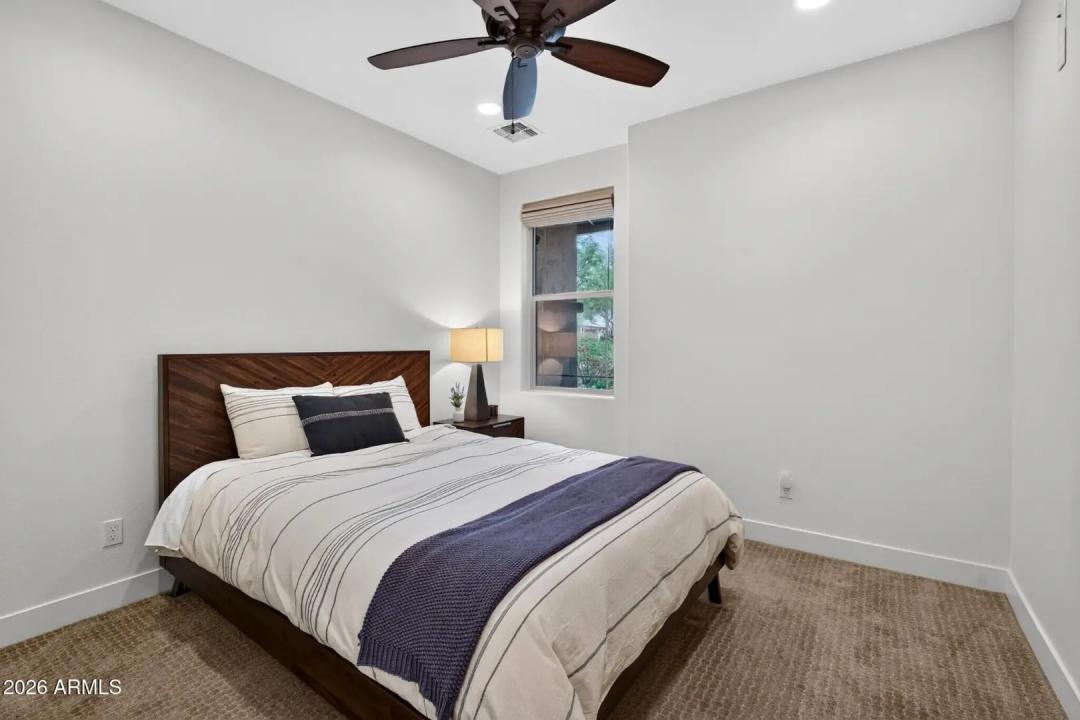 Real Estate Picture 17