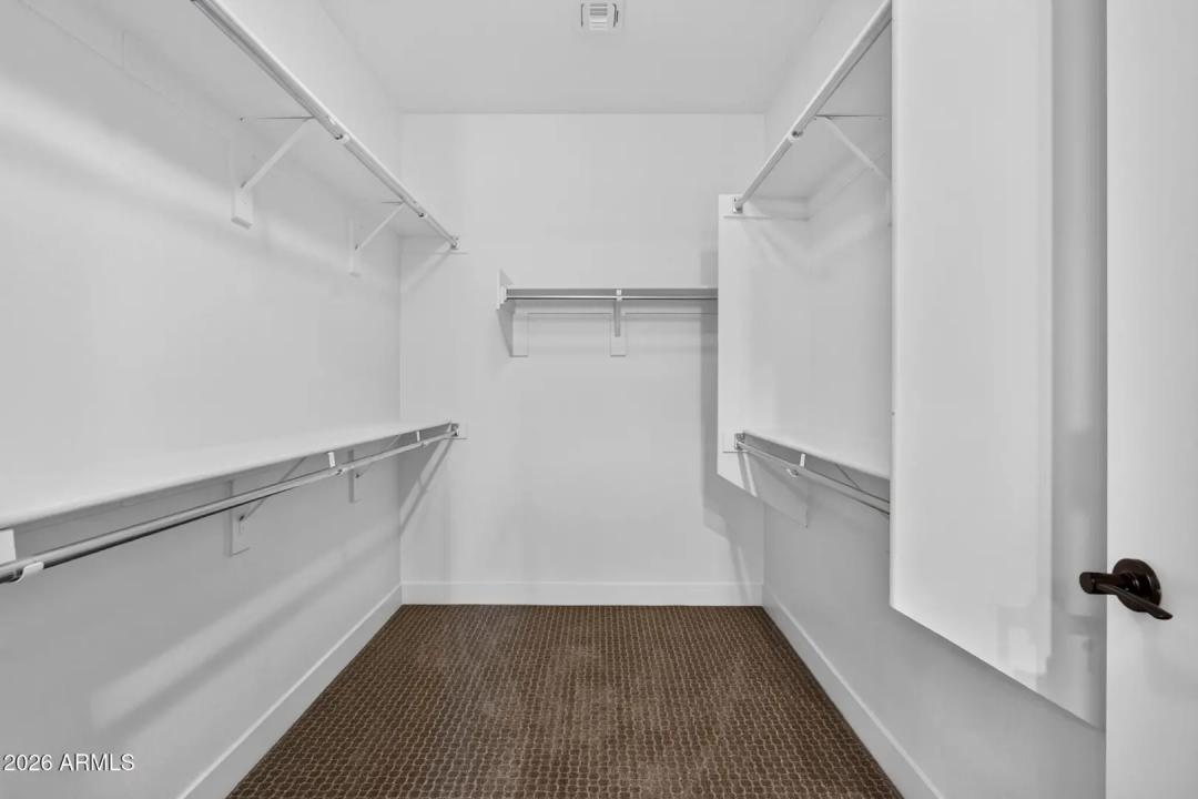 Real Estate Picture 16