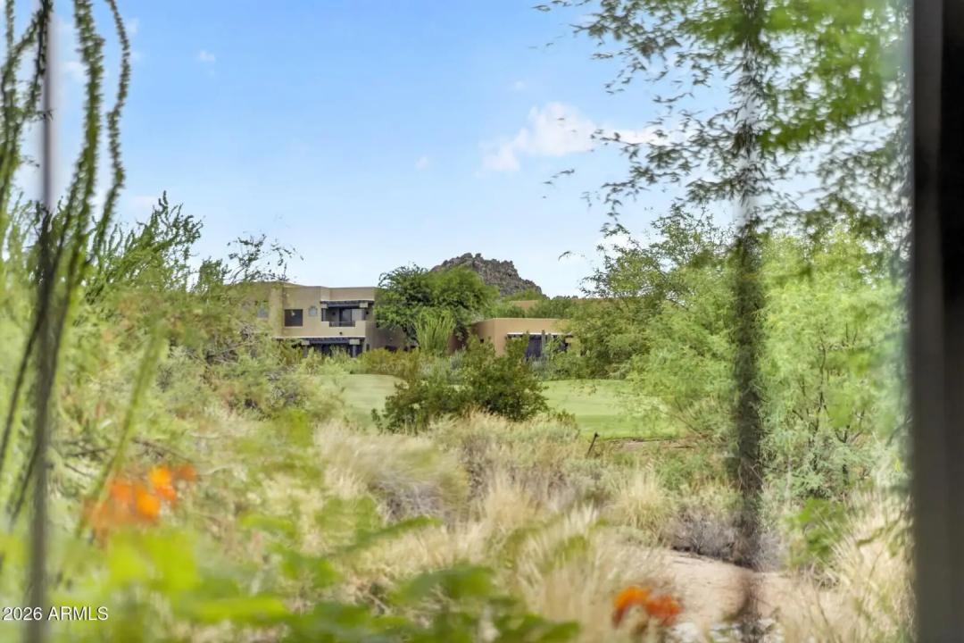 Real Estate Picture 13