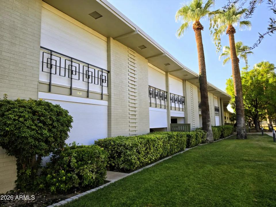 Real Estate Picture 15