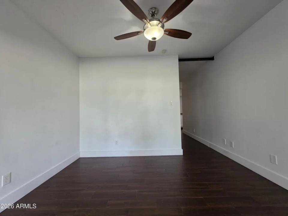 Real Estate Picture 16