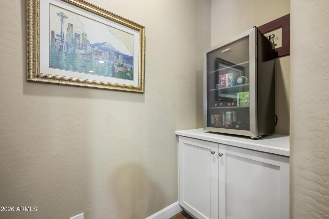 Real Estate Picture 13