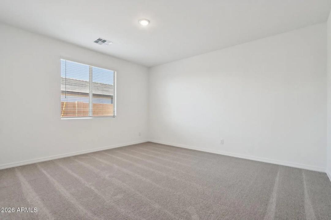 Real Estate Picture 10