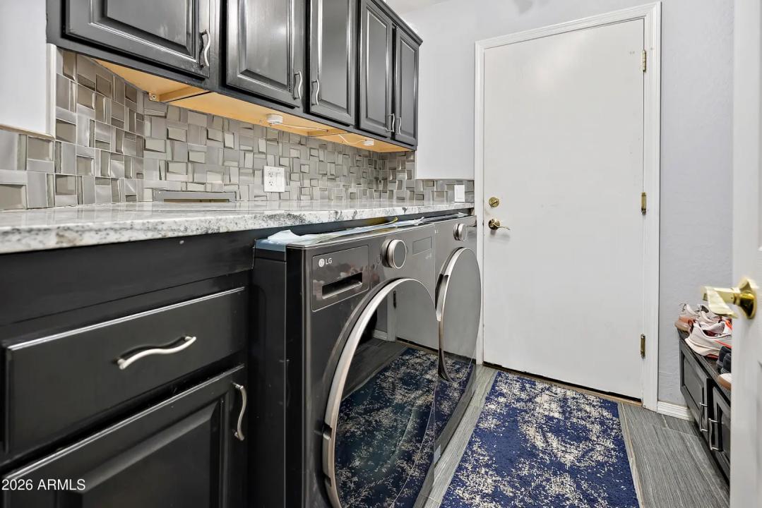 Real Estate Picture 13