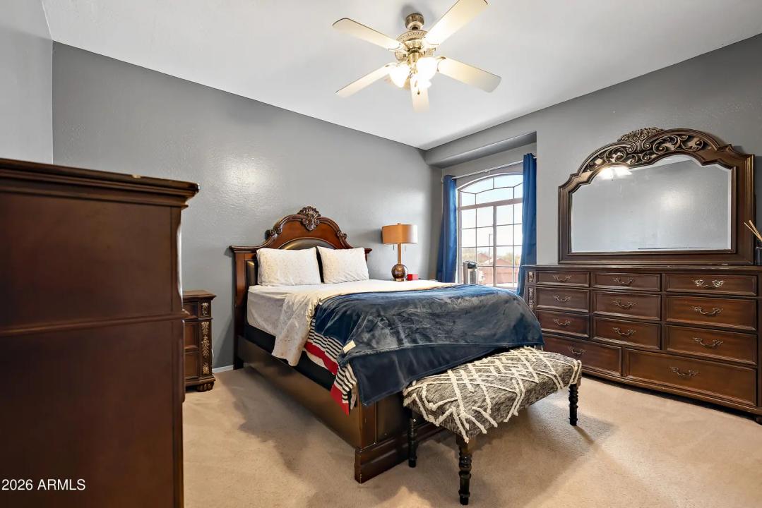 Real Estate Picture 17
