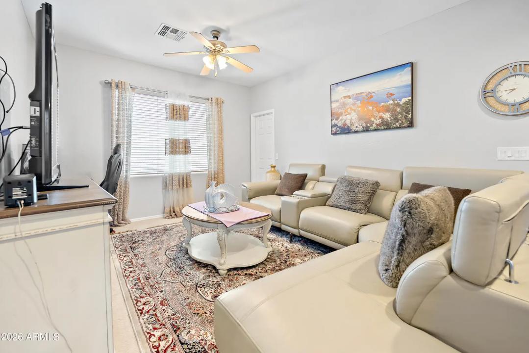 Real Estate Picture 19