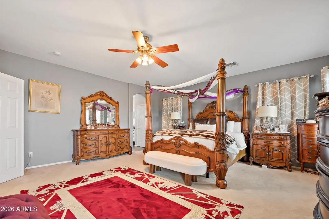 Real Estate Picture 22