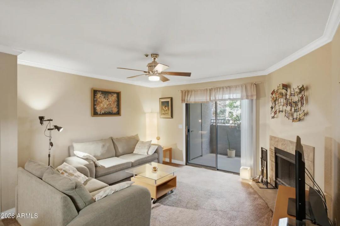 Real Estate Picture 8