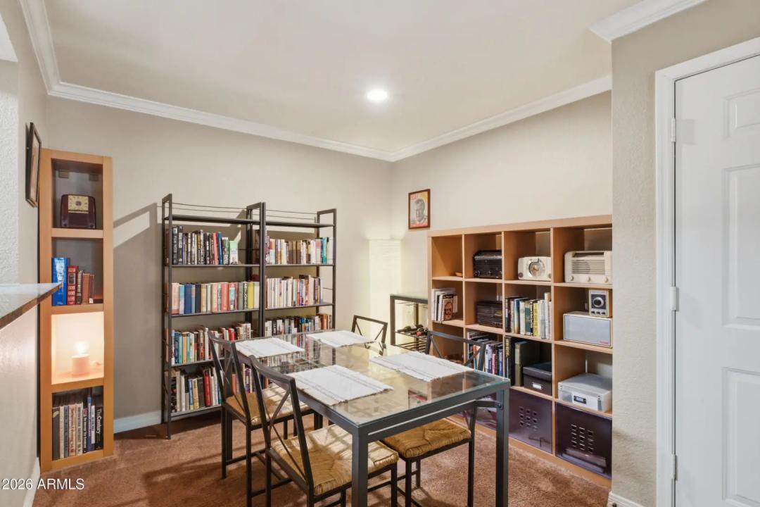 Real Estate Picture 5