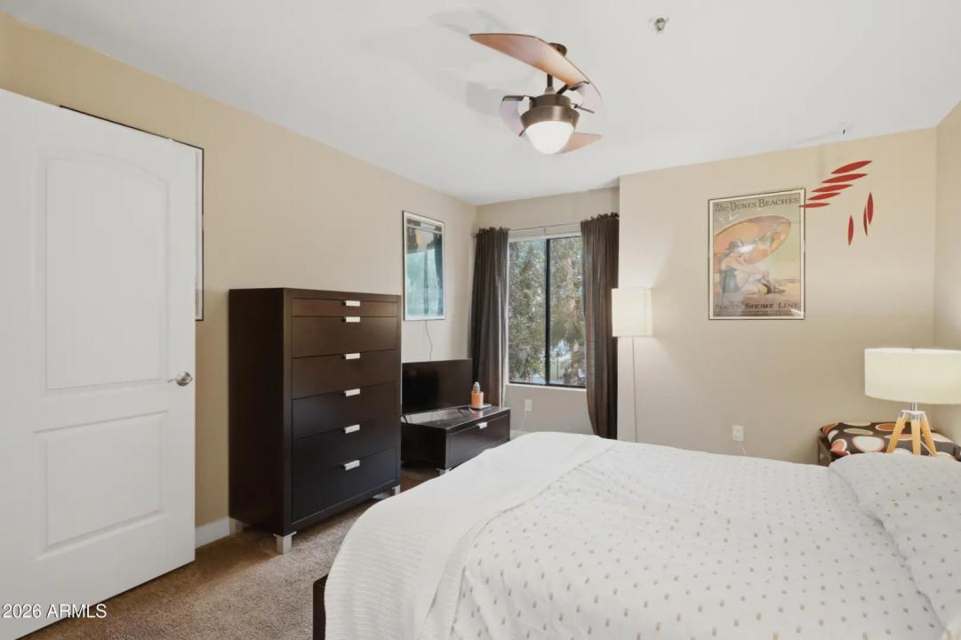 Real Estate Picture 11