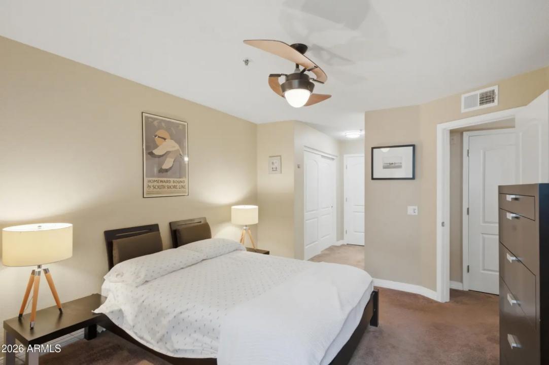 Real Estate Picture 9