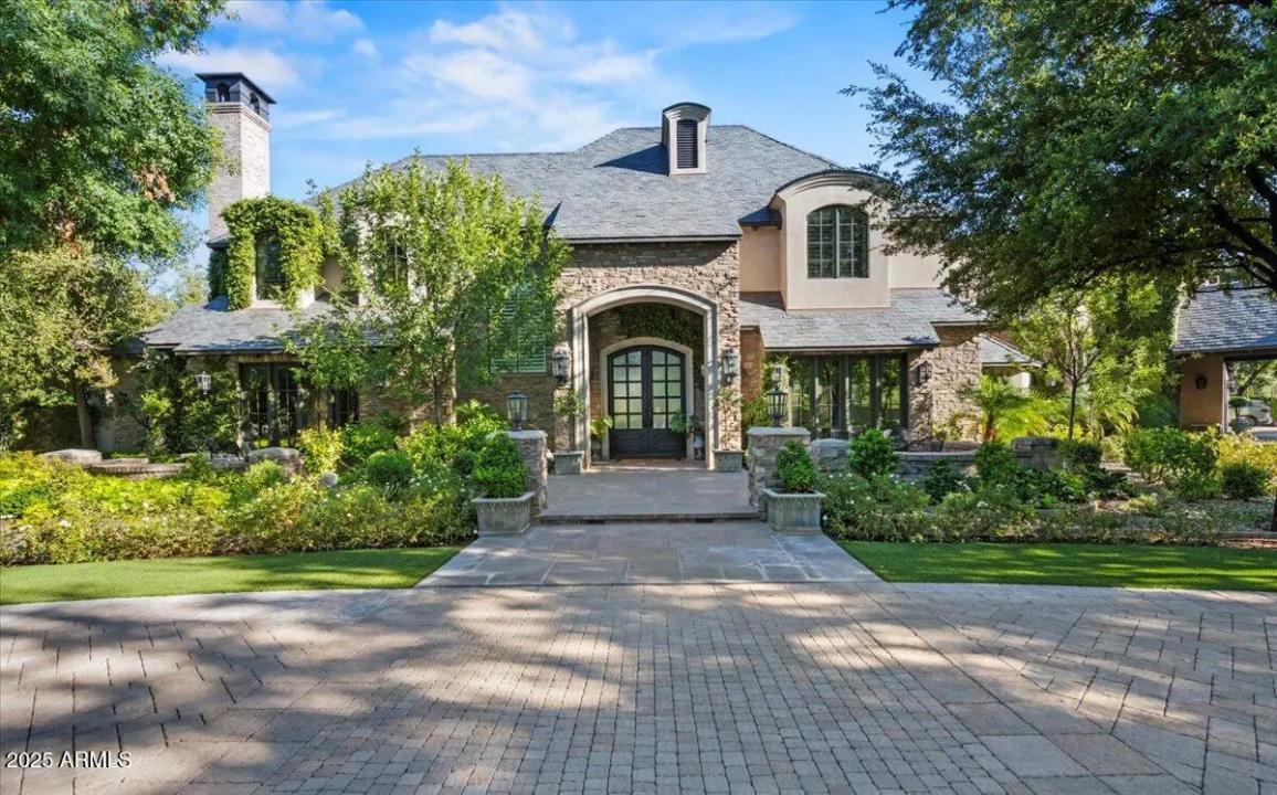 Real Estate Picture 1