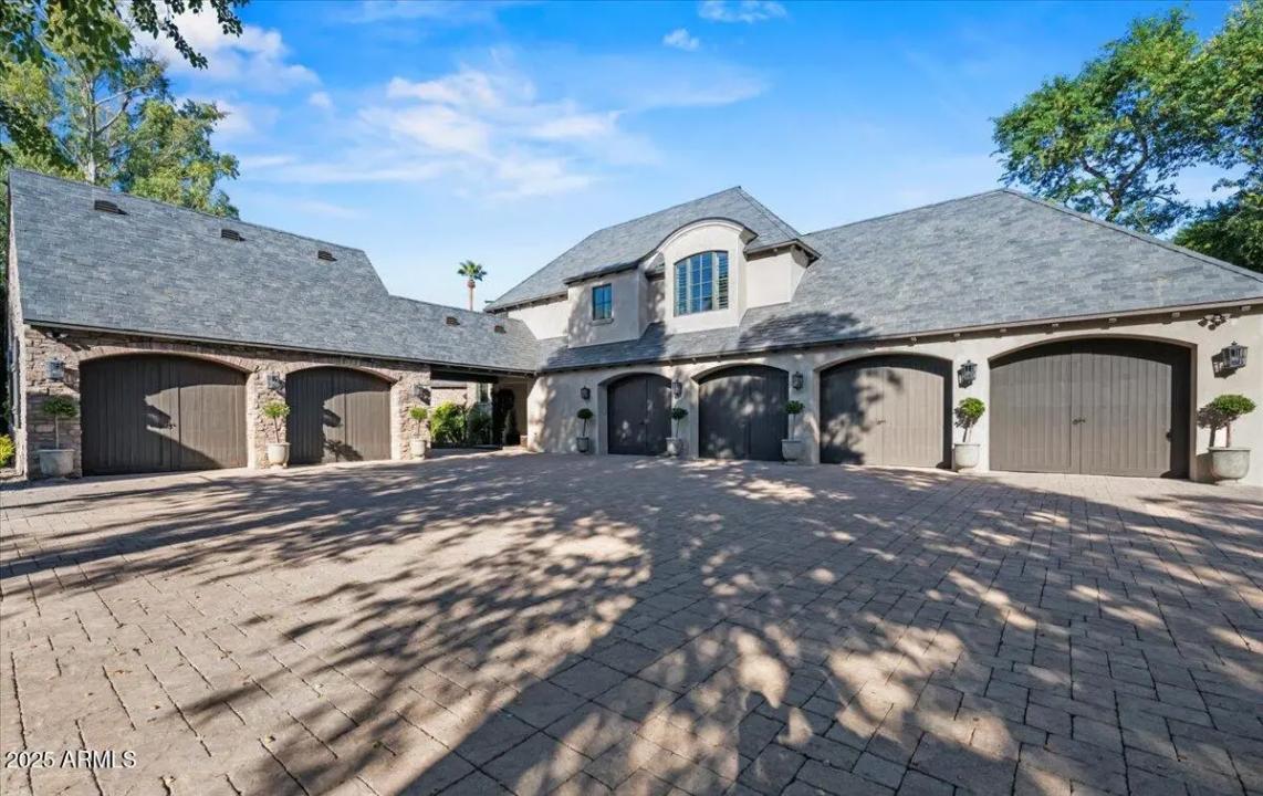 Real Estate Picture 6