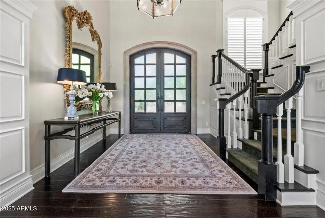 Real Estate Picture 7