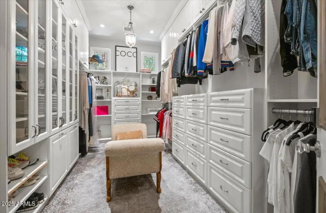 Real Estate Picture 24