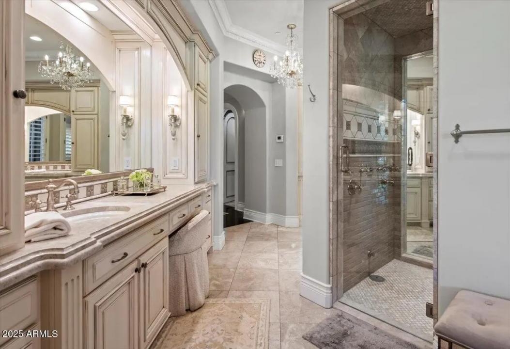 Real Estate Picture 25