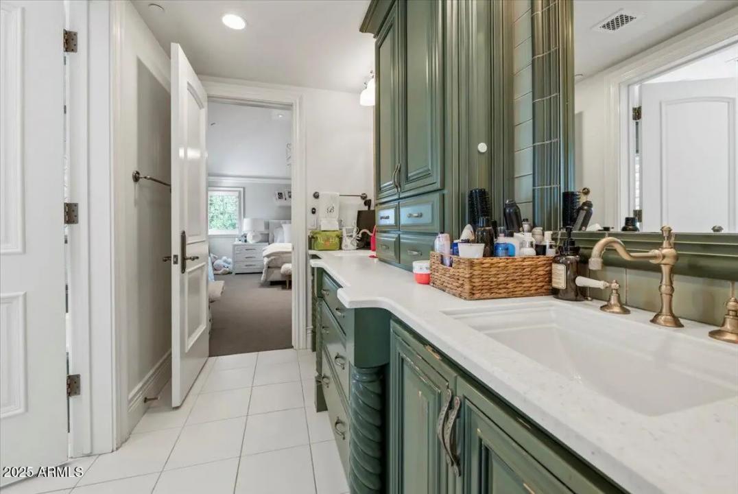 Real Estate Picture 34