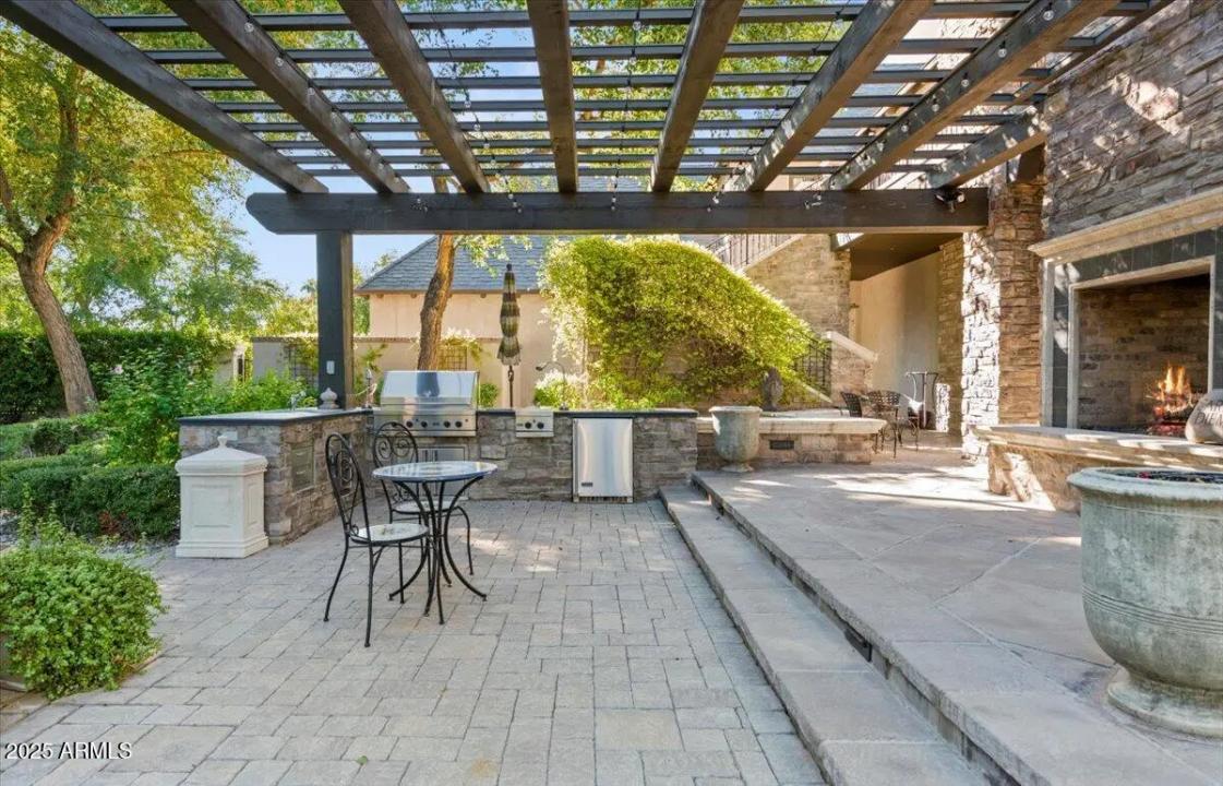 Real Estate Picture 40