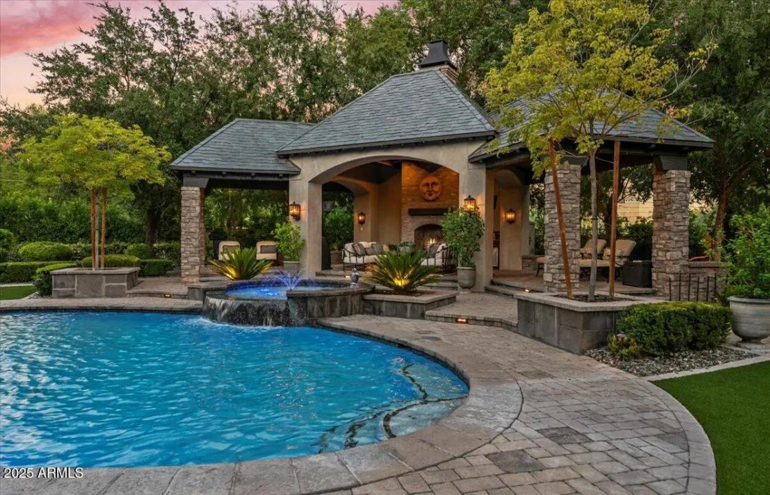 Real Estate Picture 43