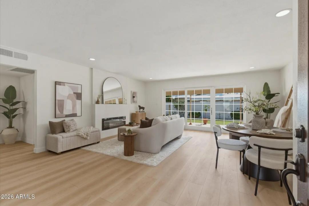 Real Estate Picture 5